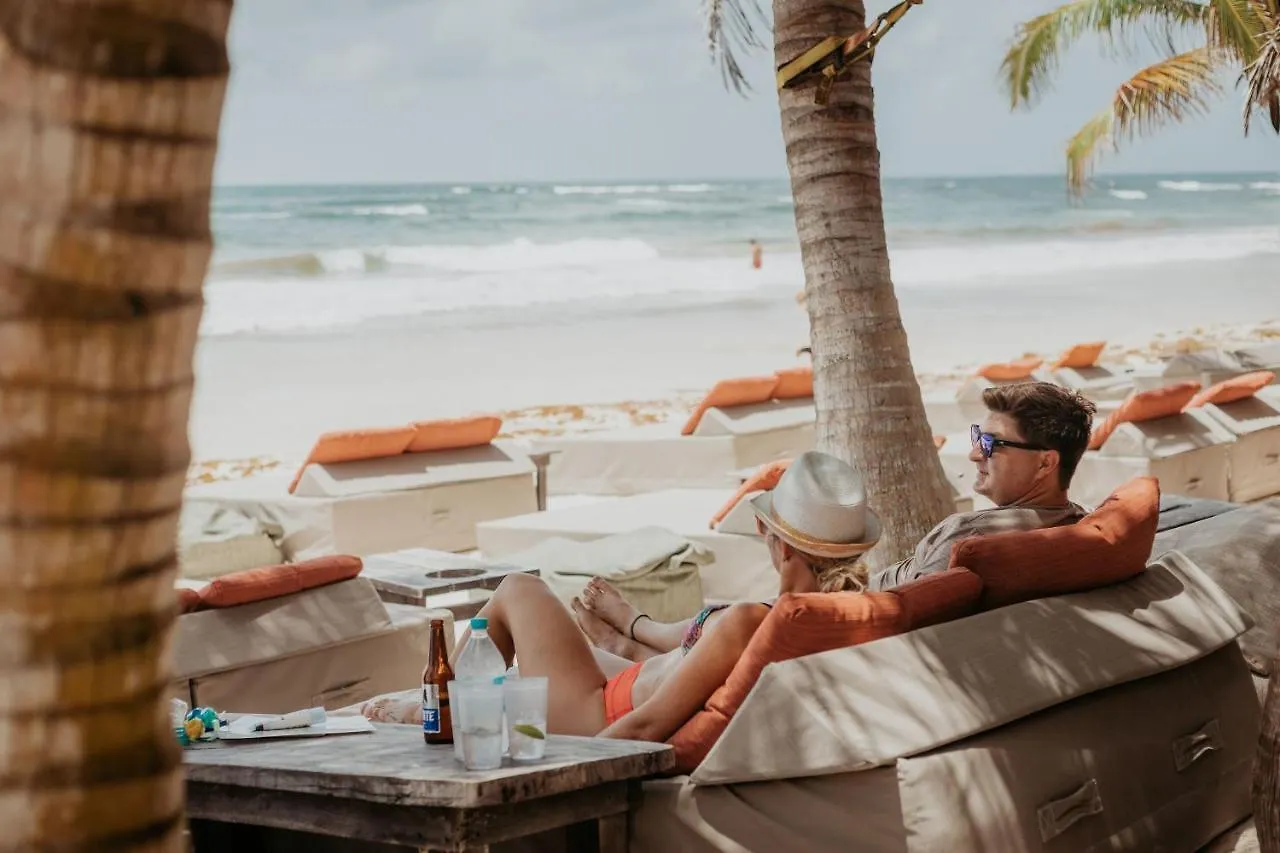****  Hotel Cabanas Los Lirios Tulum Mexico