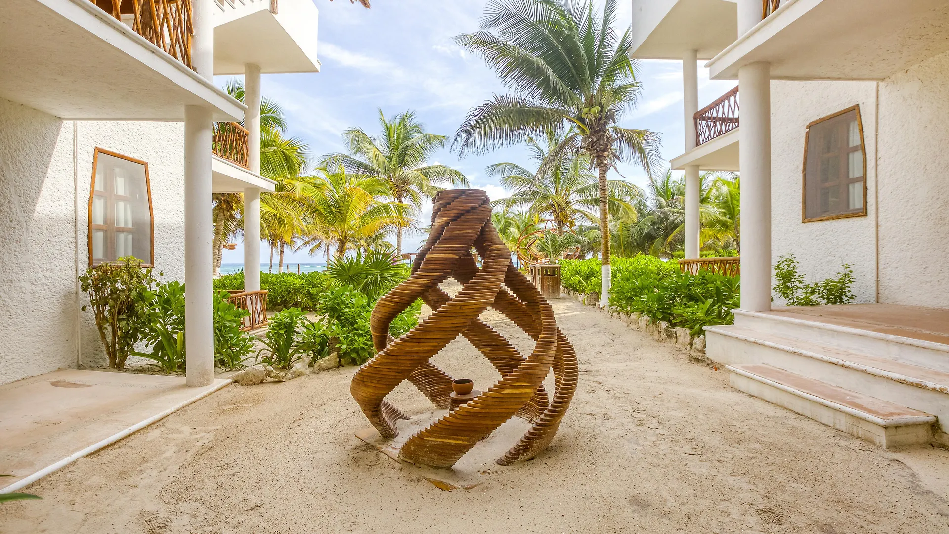 Hotel Cabanas Los Lirios Tulum